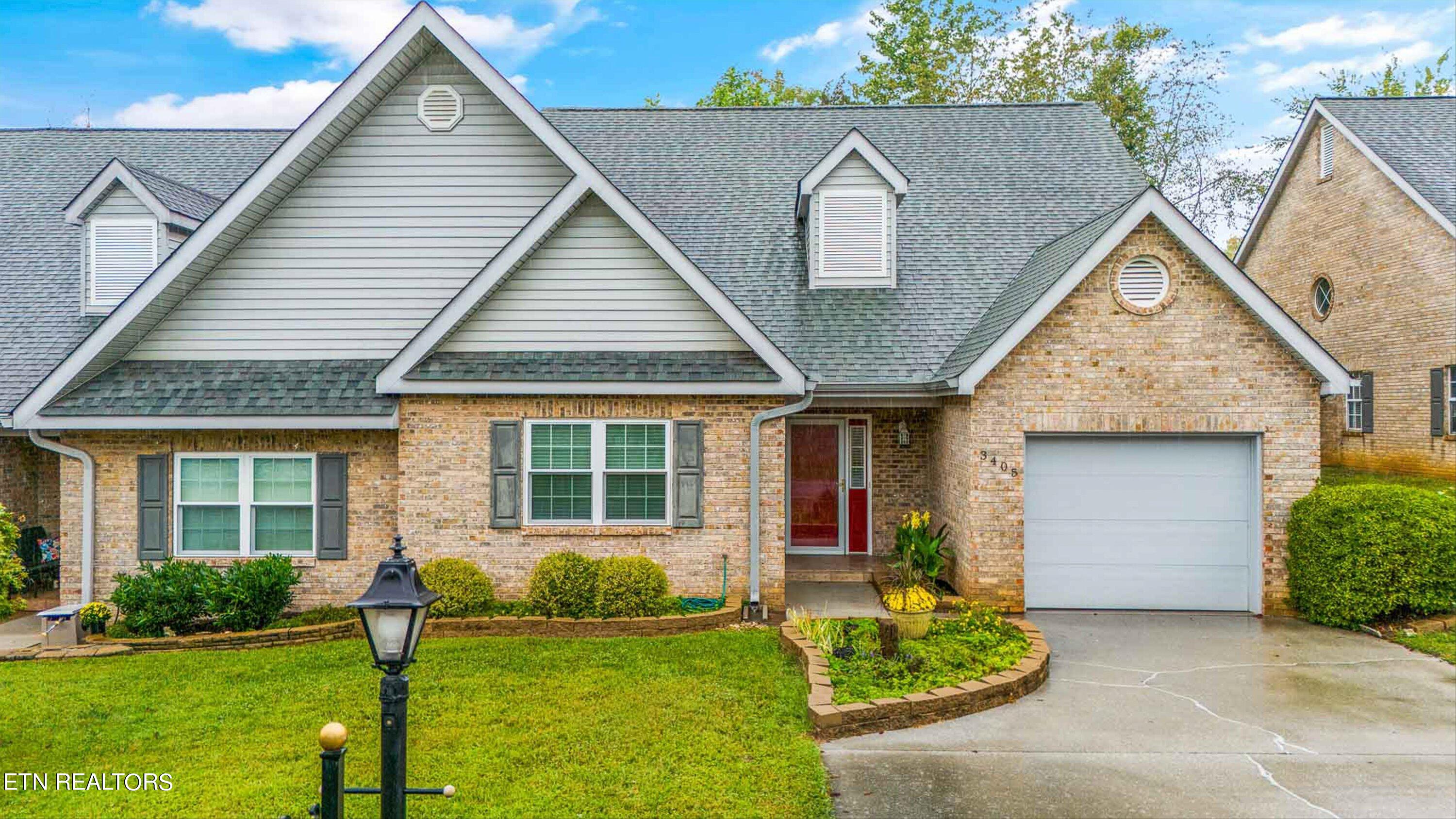 Laurel View Rd, Knoxville, TN 37917