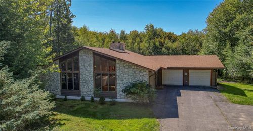 48 Mahogany Ln, Liberty, NY, 12754-3021 | Card Image