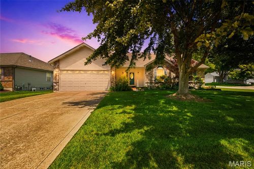 3808 Pine Forest Lane, St Charles, MO, 63304 | Card Image