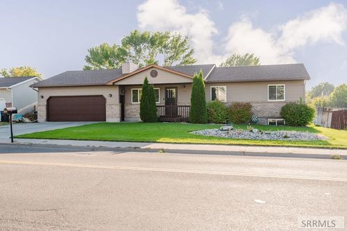 1254 S Bellin Rd, Idaho Falls, ID, 83402-3871 | Card Image