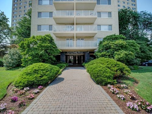 apt-16n-377 S Harrison St, East Orange, NJ, 07018-1232 | Card Image