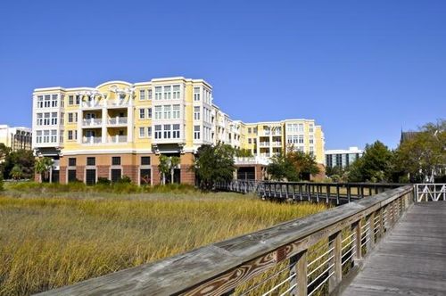 5009-5009 Old Bridgeview Ln, Charleston, SC, 29403-6810 | Card Image