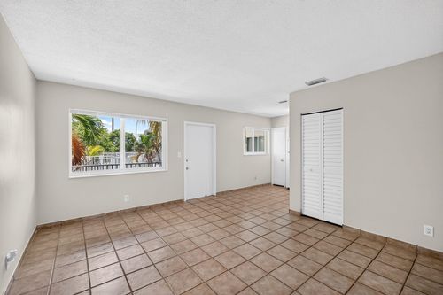 205-1007 W Prospect, Fort Lauderdale, FL, 33309 | Card Image