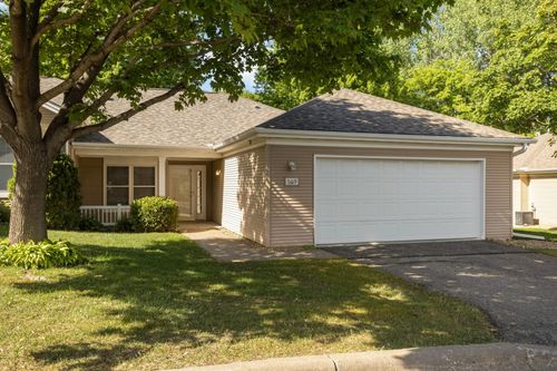 909 Bahls Dr, Hastings, MN, 55033-2508 | Card Image