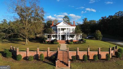 85 Lakeview Road, House other with 6 bedrooms, 3 bathrooms and null parking in Byron GA | Image 1