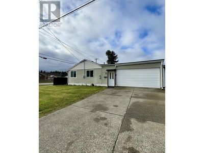 4 Capilano St, House other with 3 bedrooms, 1 bathrooms and null parking in Kitimat BC | Image 2