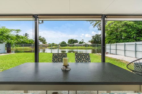 723 Hibiscus Dr, Royal Palm Beach, FL, 33411-7623 | Card Image