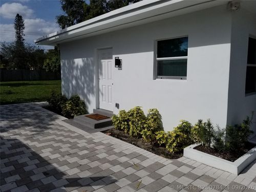 4217 Sw 61st Ave, Davie, FL, 33314-3614 | Card Image