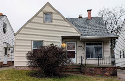 5219 Joseph St, Maple Heights, OH, 44137-1533 | Card Image