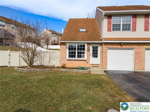 2627 Tamlynn Ct, Palmer Twp, PA, 18045-5286 | Card Image