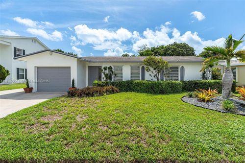 140 Sw 126th Ave, Plantation, FL, 33325-2713 | Card Image