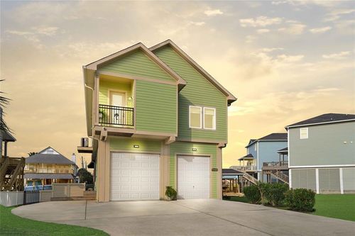 1531 Windsong Way, Tiki Island, TX, 77554-8160 | Card Image