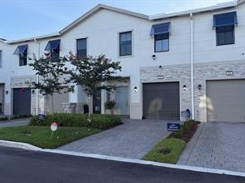 845 Nw 3rd Way, Pompano Beach, FL, 33060-8892 | Card Image