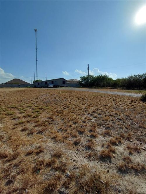 111 Ramona St, Rio Grande City, TX, 78582-1945 | Card Image