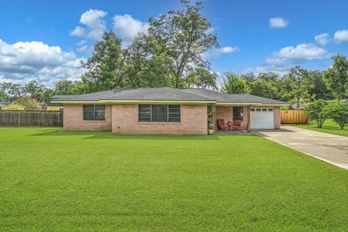 106 N Mahan St, Richwood, TX, 77531-2810 | Card Image