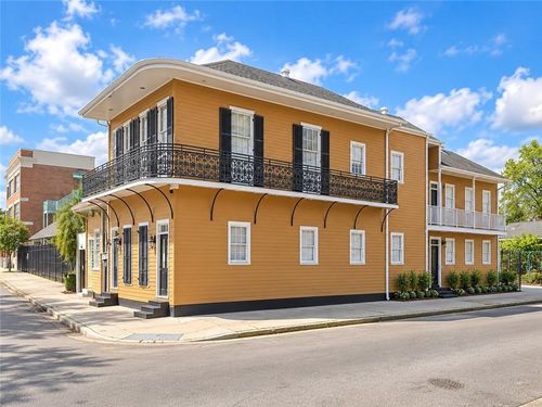1039 Marais St, New Orleans, LA, 70116-2372 | Card Image