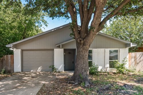 2103 Highbury Rd, Carrollton, TX, 75007-3418 | Card Image