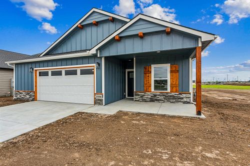 1558 N Emerald Valley Dr, Mulvane, KS, 67110-8625 | Card Image