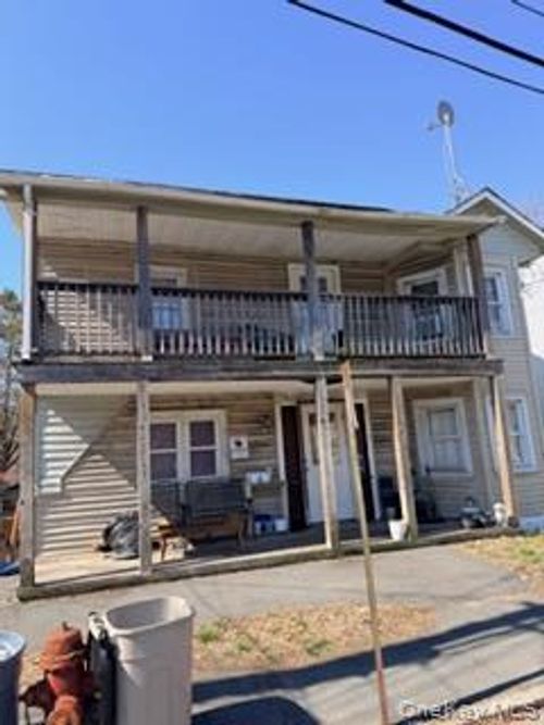 1 New St, Port Jervis, NY, 12771-2914 | Card Image