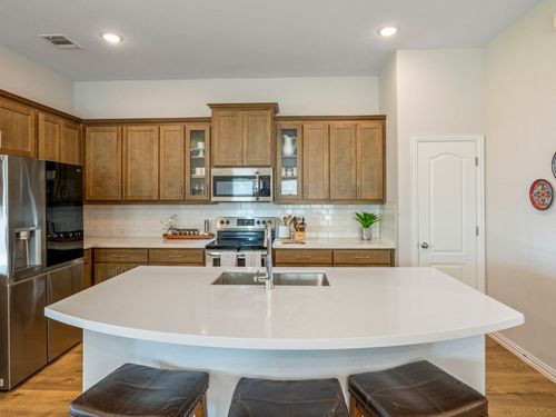 12652 Viewpoint Ln, Burleson, TX, 76028-7070 | Card Image