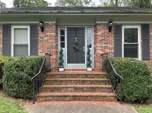 174 New Market Street, Tryon, NC, 28782 | Card Image