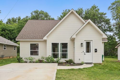 712 W Ashley St, Benton, AR, 72015-4120 | Card Image