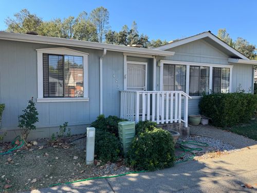 472 Mammoth Path, Redding, CA, 96003-3028 | Card Image