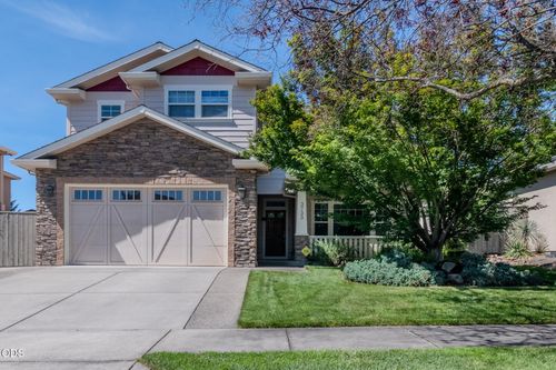 3733 Sherwood Park Dr, Medford, OR, 97504-9127 | Card Image