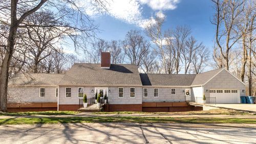 6211 Pfafflin Lake Blvd, Newburgh, IN, 47630-1872 | Card Image