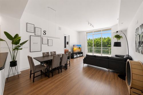 102-15051 Royal Oaks Ln, North Miami, FL, 33181-2463 | Card Image