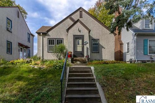 2354 Mckinley St Ne, Minneapolis, MN, 55418-4009 | Card Image