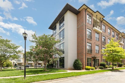 3271 Noda Blvd, Charlotte, NC, 28205-1260 | Card Image