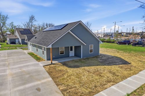 1109 N 8th St, COLUMBIA, MO, 65201-4523 | Card Image