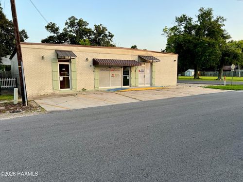 223 W 5th St, Crowley, LA, 70526-4332 | Card Image