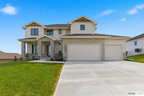 21703 K St, Elkhorn, NE, 68022-3323 | Card Image