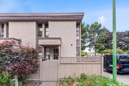 76-13756 Central Ave, Surrey, BC, V3T1R9 | Card Image