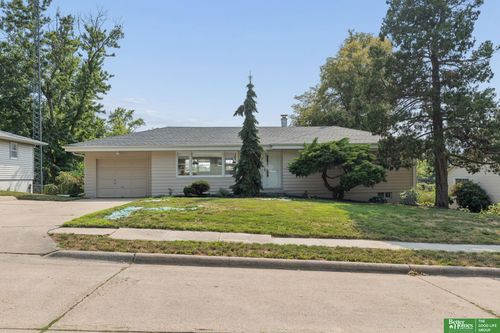 1714 Bowie Dr, Omaha, NE, 68114-1617 | Card Image