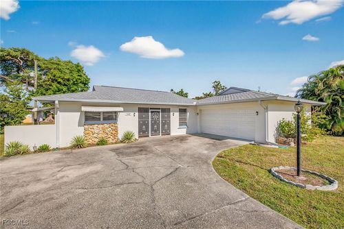 2107 Burton Ave, Fort Myers, FL, 33907-4117 | Card Image