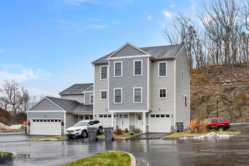 31-31 Spindrift Lane, Shelton, CT, 06484 | Card Image