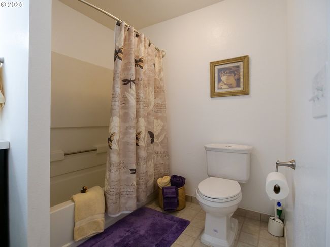 B - 5130 Sw Multnomah Blvd, Condo with 2 bedrooms, 2 bathrooms and null parking in Portland OR | Image 29