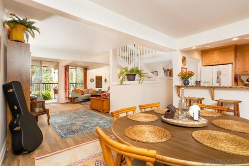 d-2412 Altisma Way, Carlsbad, CA, 92009 | Card Image