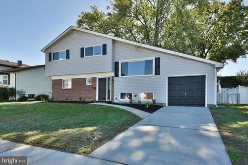 13 Sycamore Way, Hamilton, NJ, 08690-2114 | Card Image