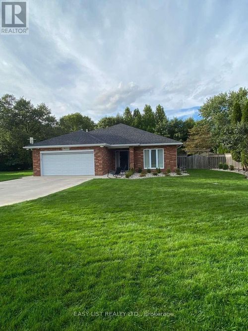 9053 Indian Creek Rd E, Chatham, ON, N7M5J3 | Card Image
