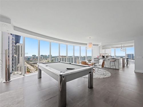 2501-17555 Collins Ave, Sunny Isles Beach, FL, 33160-2889 | Card Image