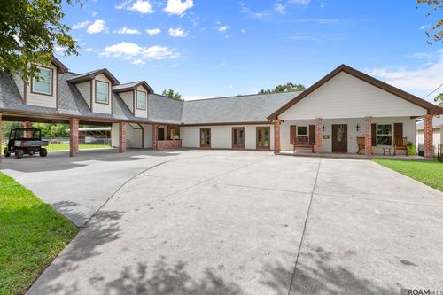 104 Pasture Ct, Thibodaux, LA, 70301 | Card Image