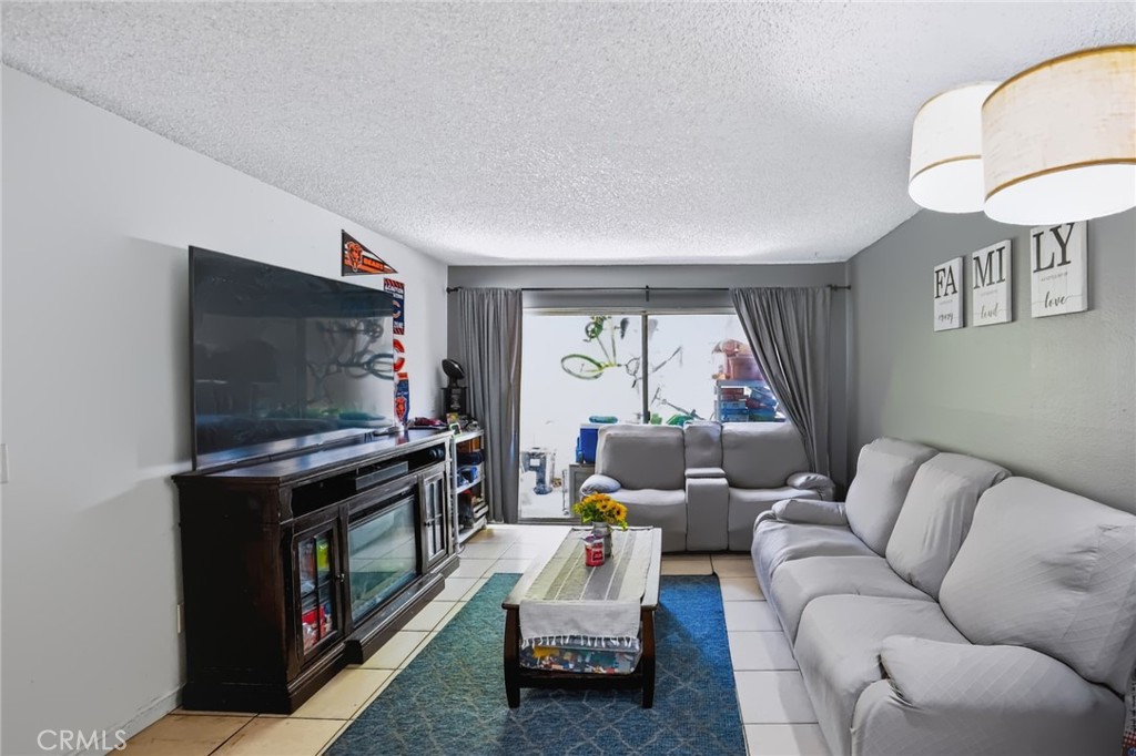Residential in Santa Ana 5
