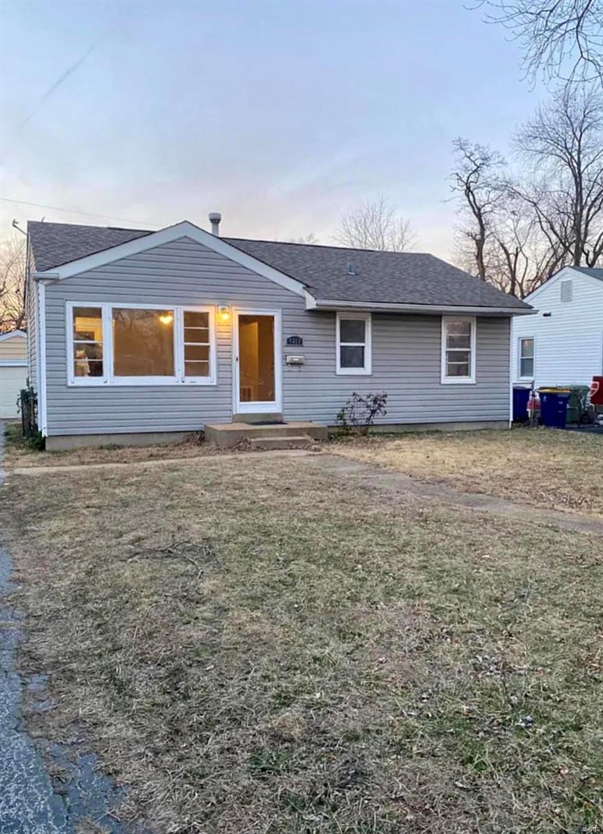 Saint Cecelia Ln, Saint Ann, MO 63074