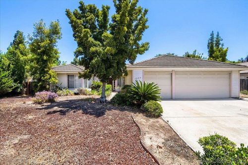 1555 Del Mar Rd, Oceanside, CA, 92057-5711 | Card Image