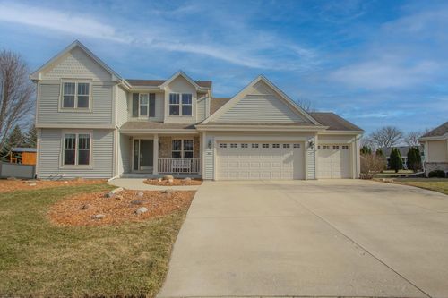 805 Red Fox Court, Watertown, WI, 53094 | Card Image