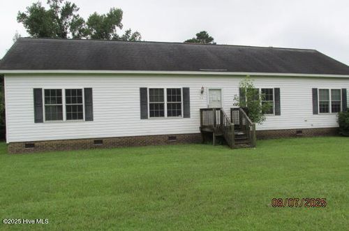 20738 Nc 410 Hwy, Bladenboro, NC, 28320-8610 | Card Image